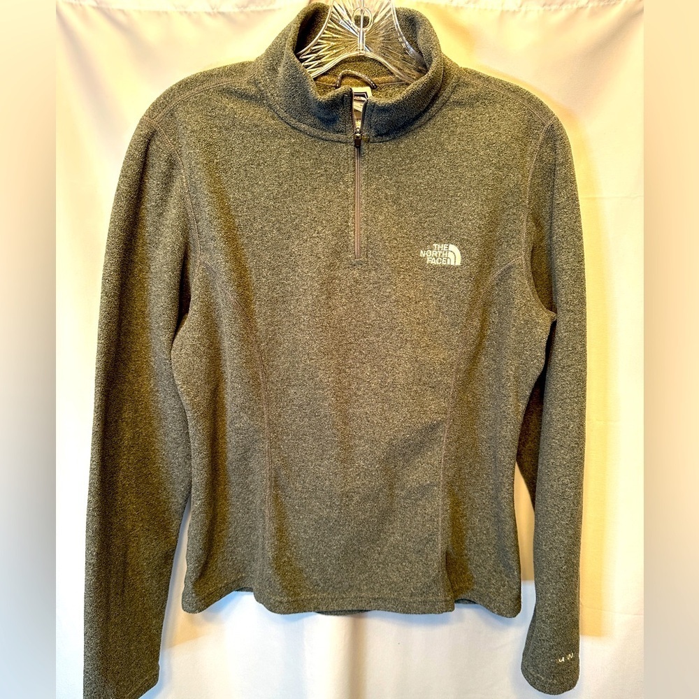 North Face TKA 100 Women’s Size Medium‎ Gray Fleece Pullover Quarter Zip